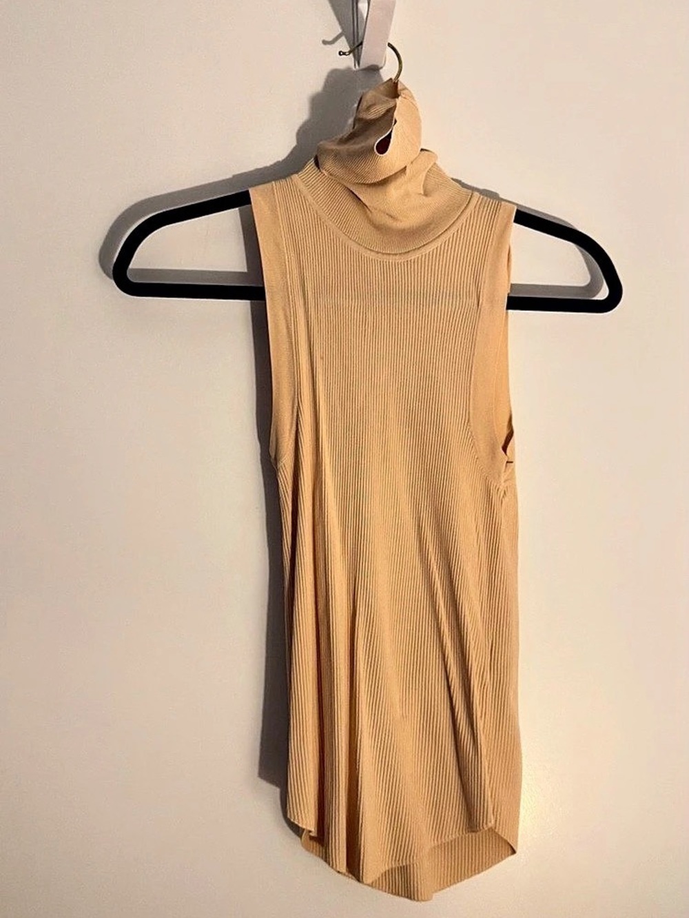 Ribbed Sleeveless Tunic in Brown